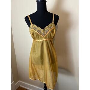 Vintage Victoria’s Secret Sheer Lace Gold Slip Nightgown Dress Medium